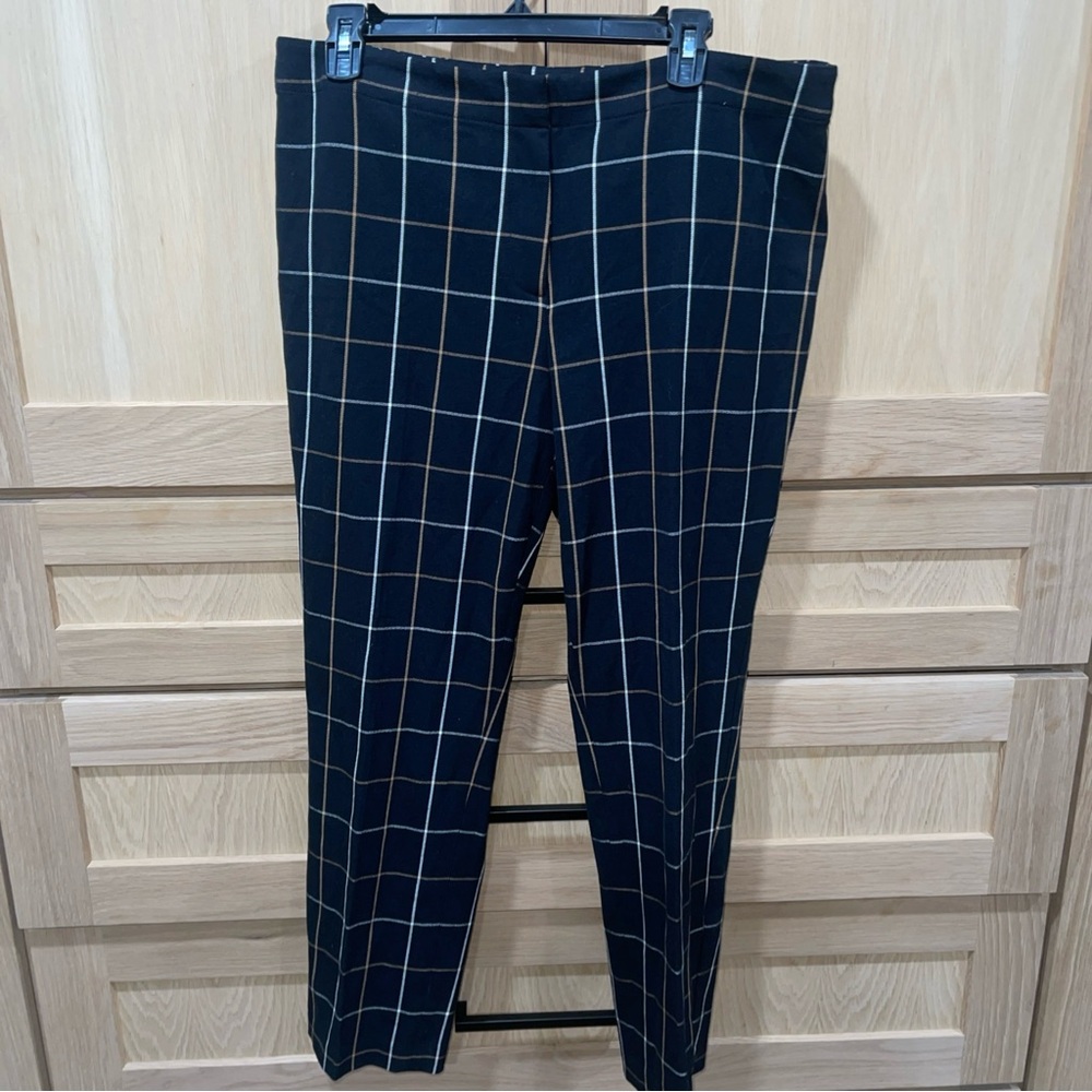 J. Jill Black and White Dress Pants with Classic Check Pattern